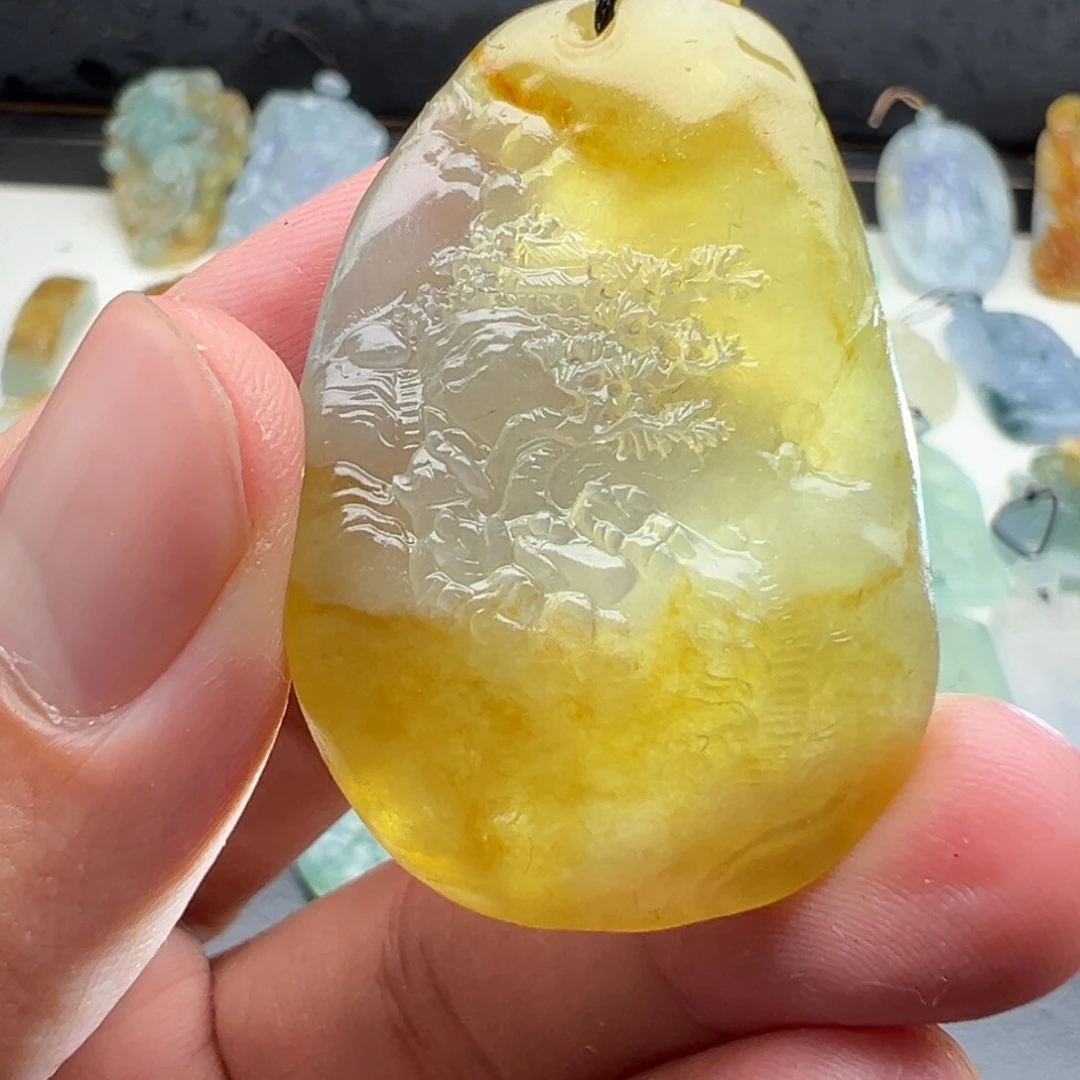 定制翡翠未镶嵌山水