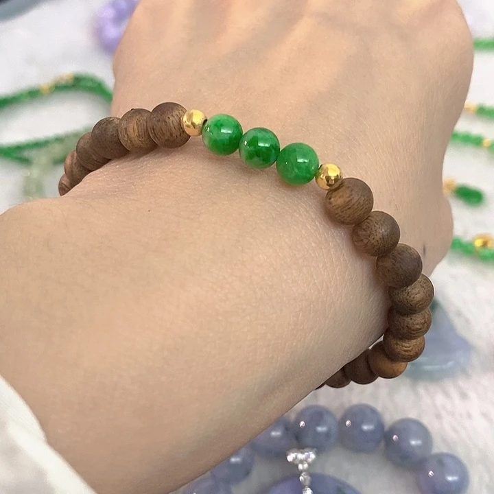 翡翠18K金镶嵌手串