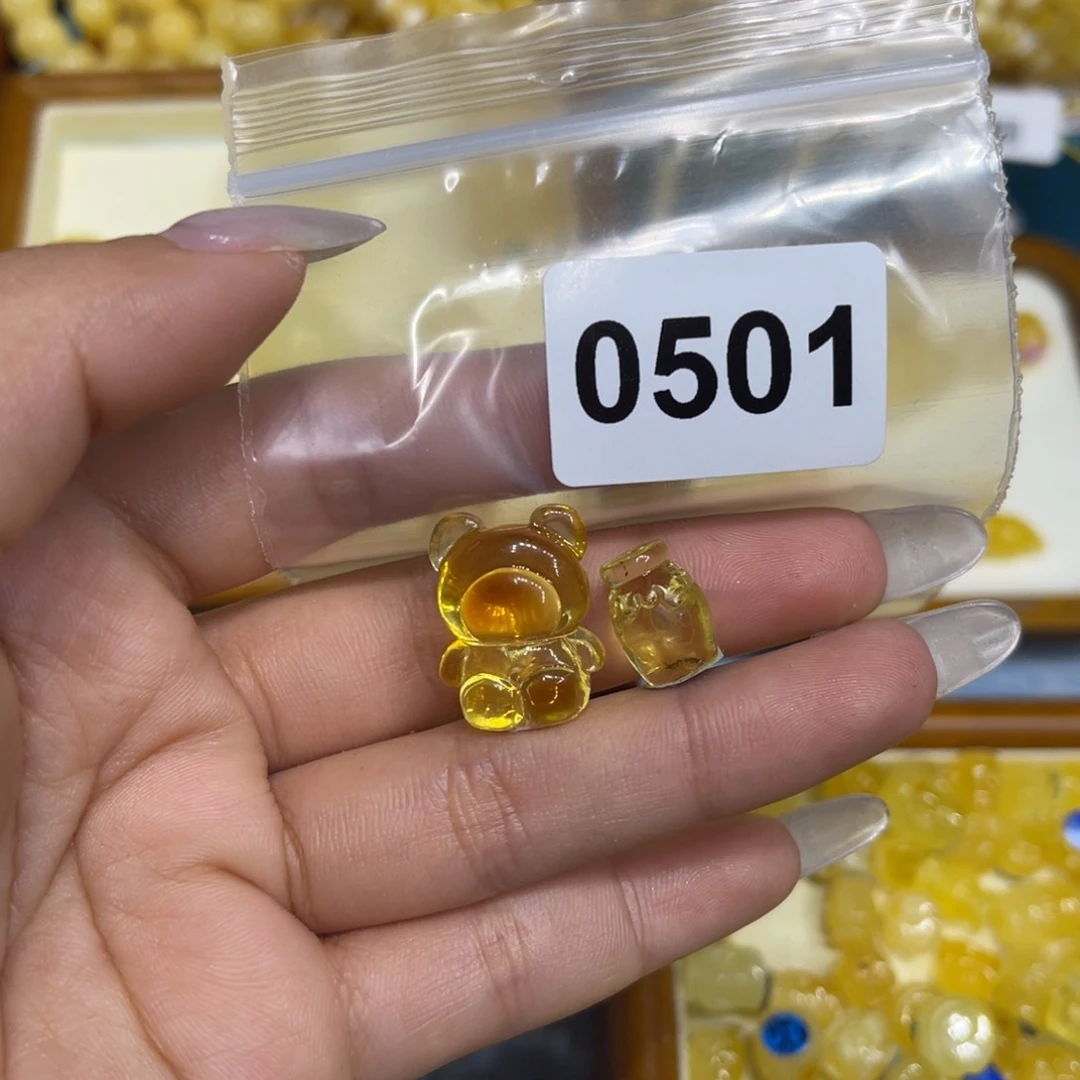 琥珀珠宝奇石未镶嵌香**君