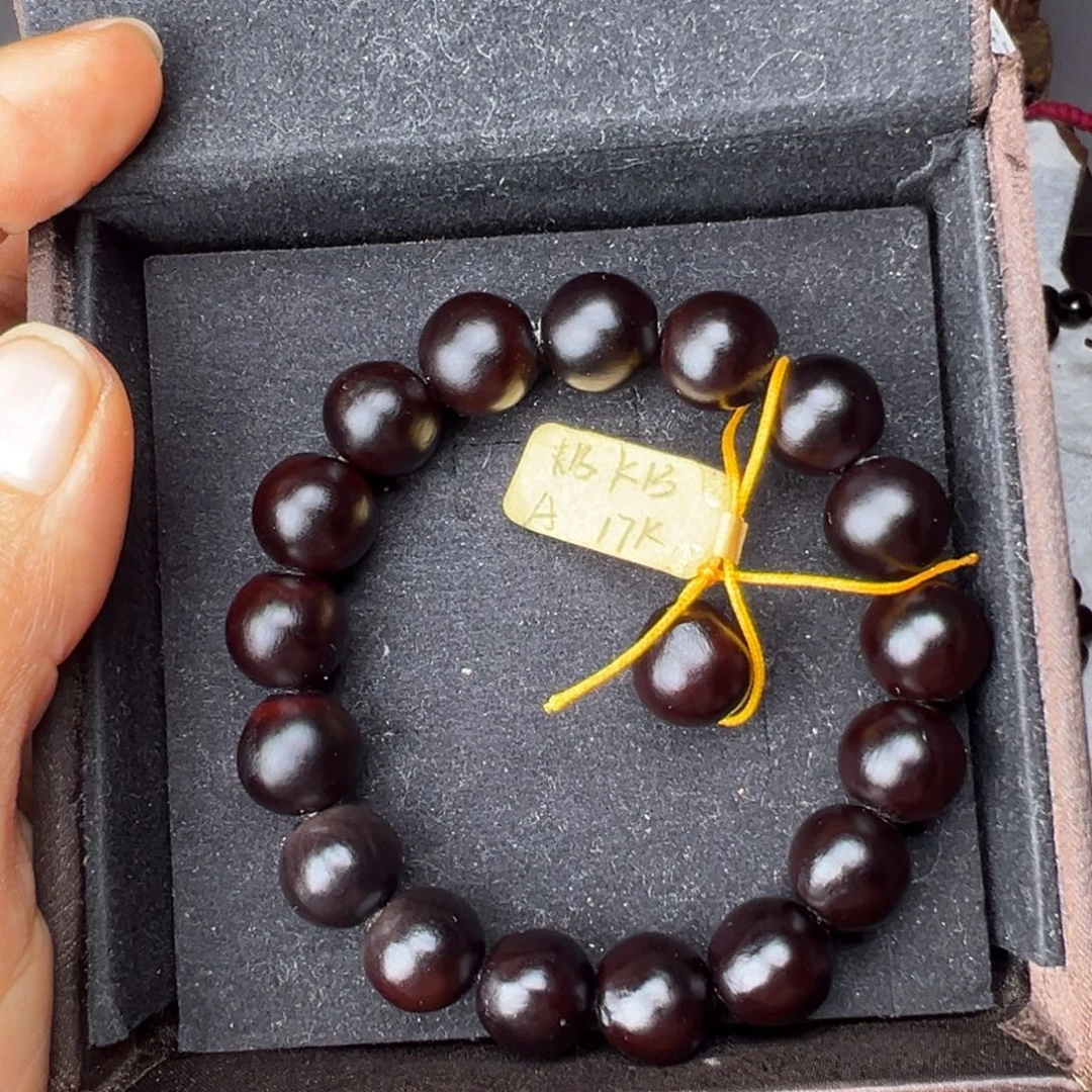 极致精品卡13毫米17颗籽红色手串