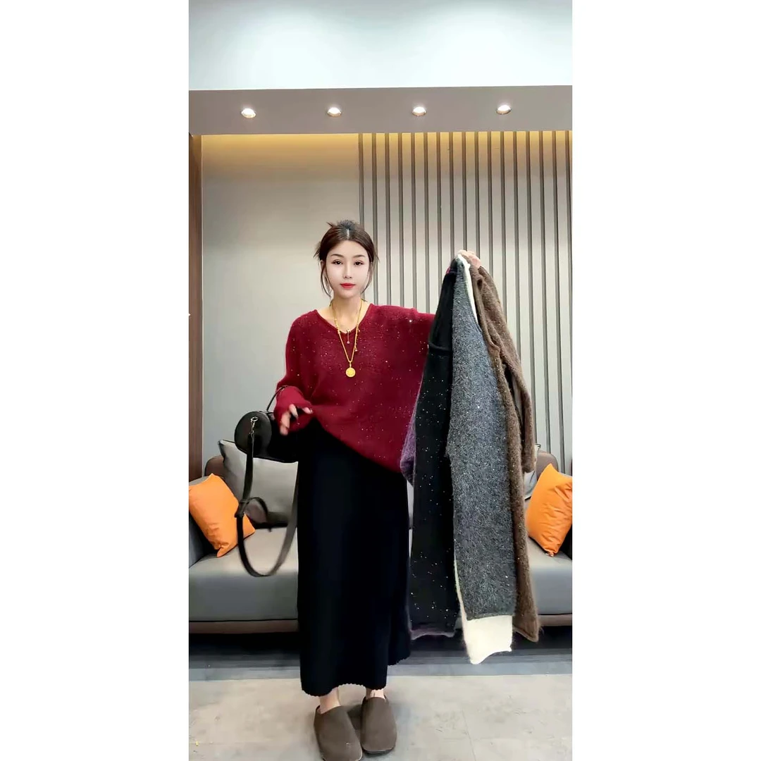 冬季新款洋气宽松显瘦慵懒风亮片V领长袖毛衣