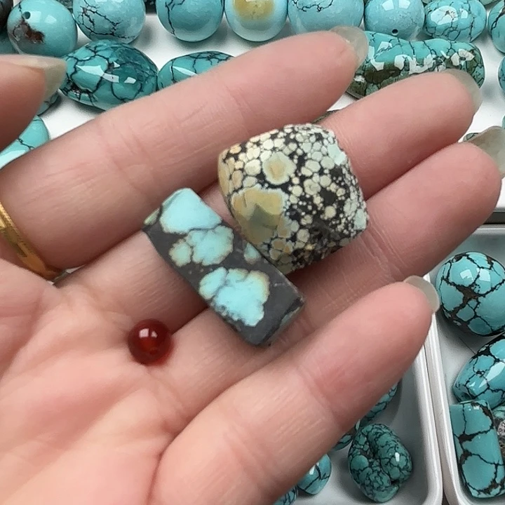 瑜***白南红玛瑙未镶嵌珠宝奇石