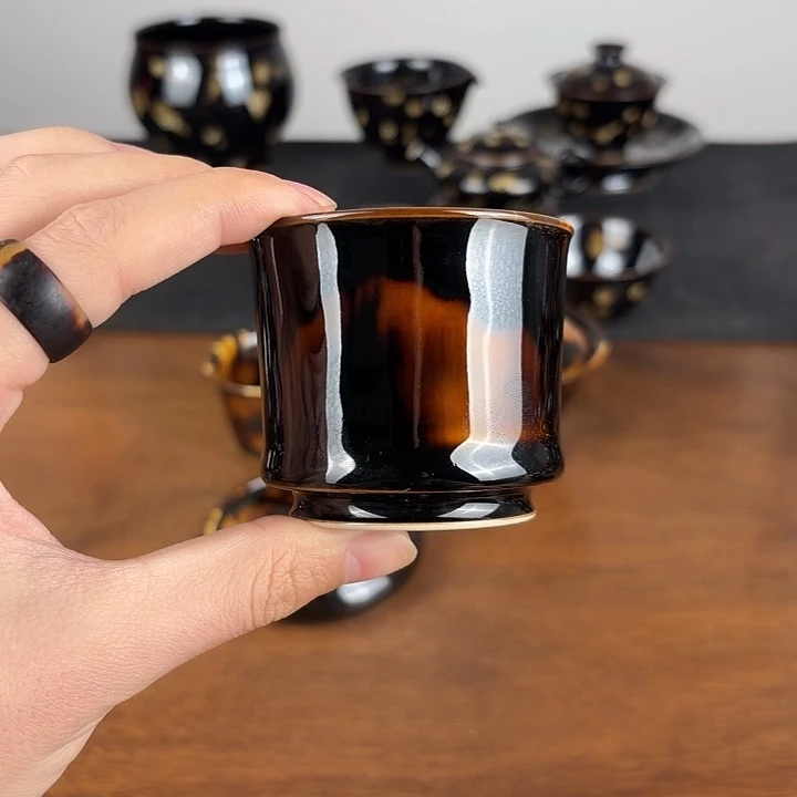 瓷玳瑁釉小容天杯