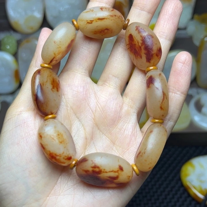 闲***鹤和田玉未镶嵌颈饰