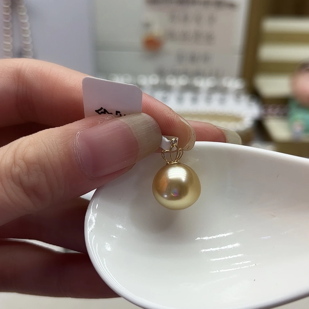 颈饰海水珍珠18K金镶嵌