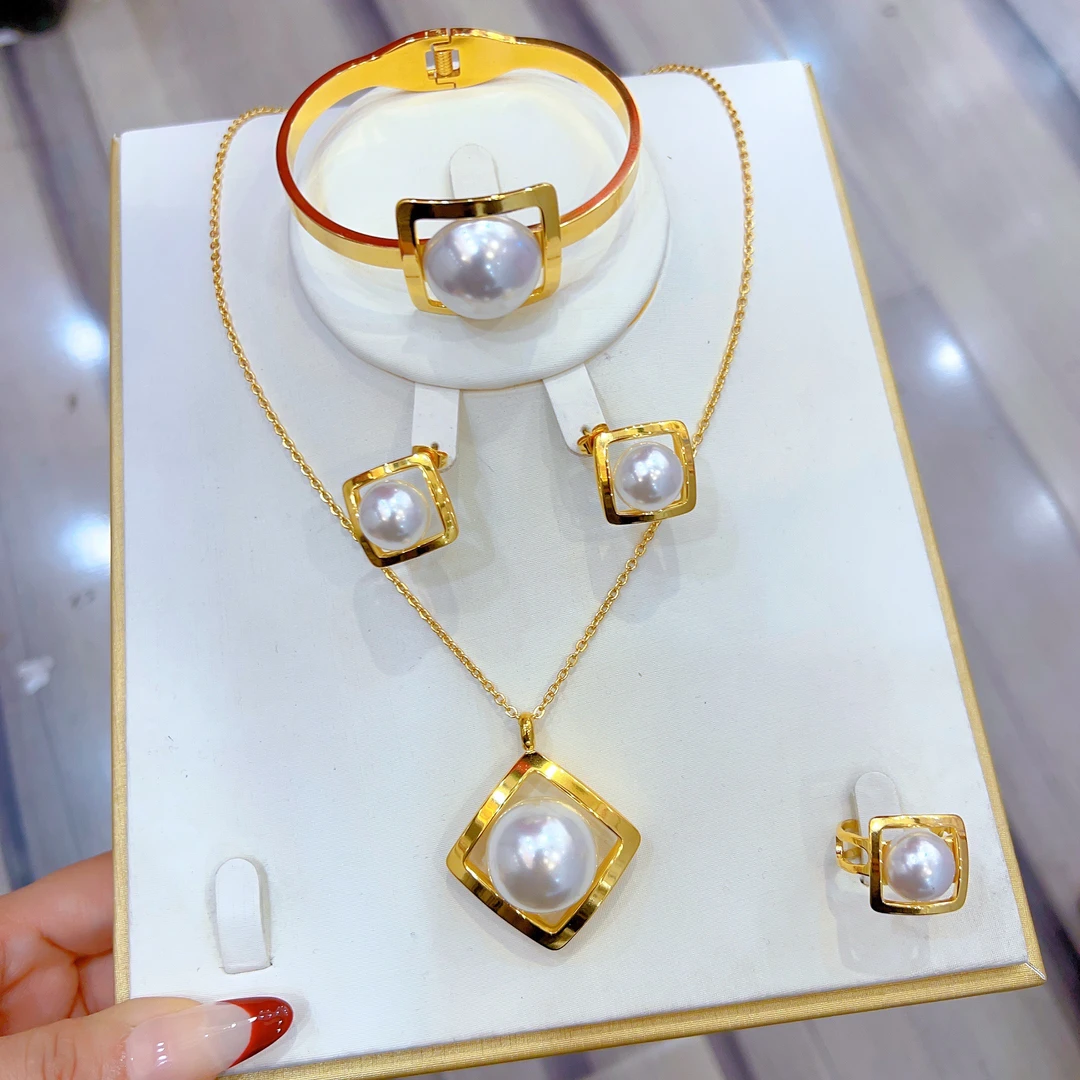 钛钢项链 阿热发新款时尚大方百搭气质个性钛钢四件套轻奢简约