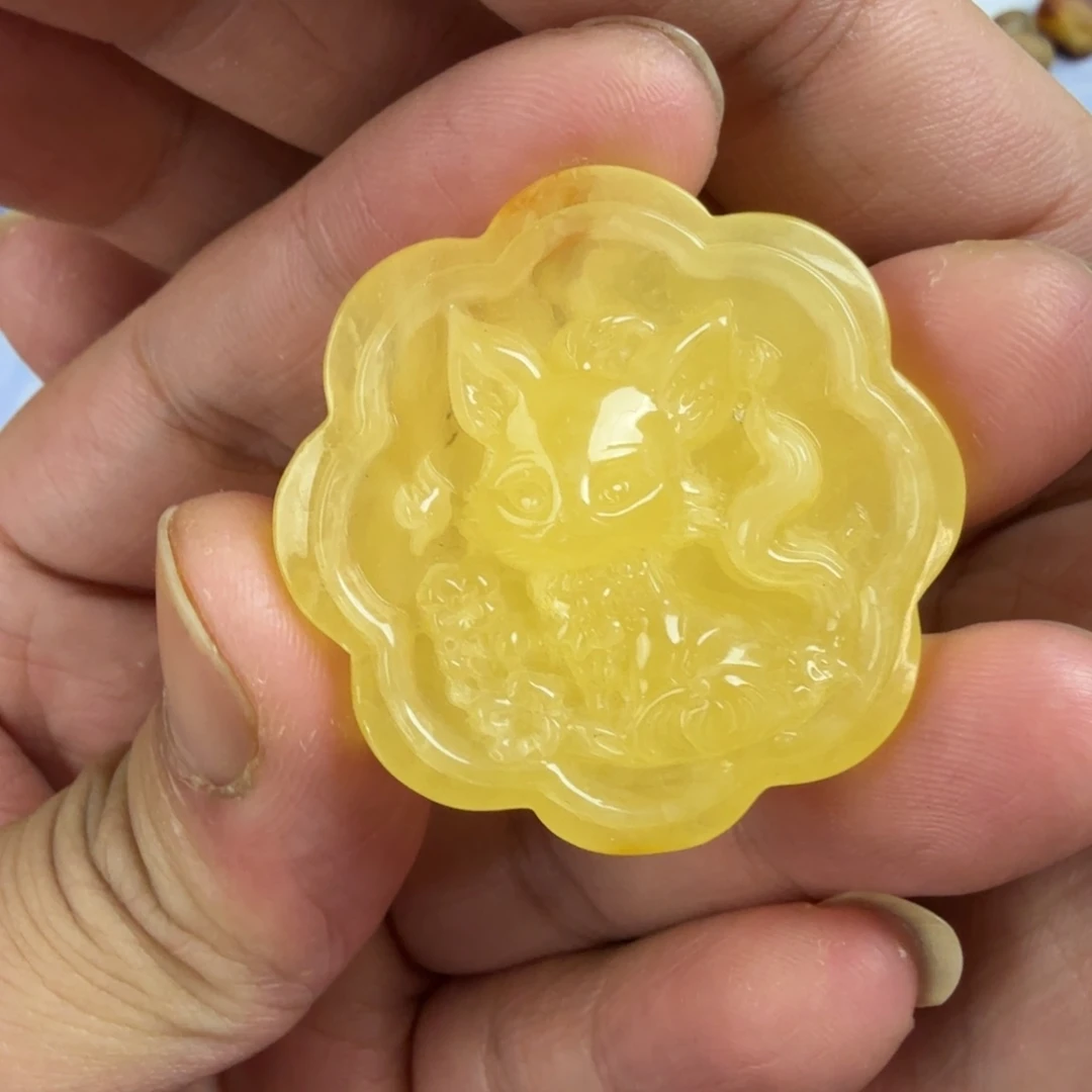 琥珀未镶嵌珠宝奇石