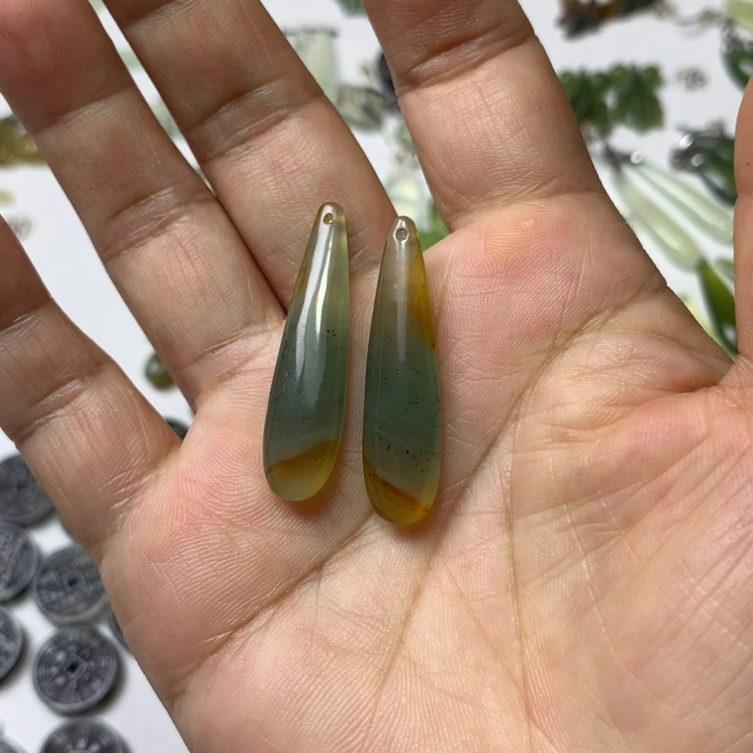 椰****银S925镶嵌蛇纹石玉耳环