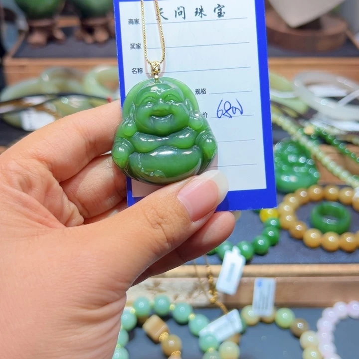 颈饰未镶嵌和田玉