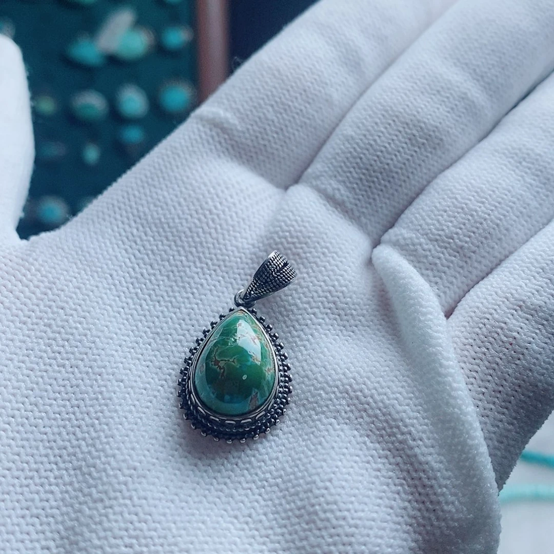 未镶嵌绿松石珠宝奇石