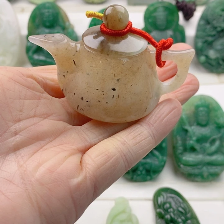 独山玉未镶嵌颈饰