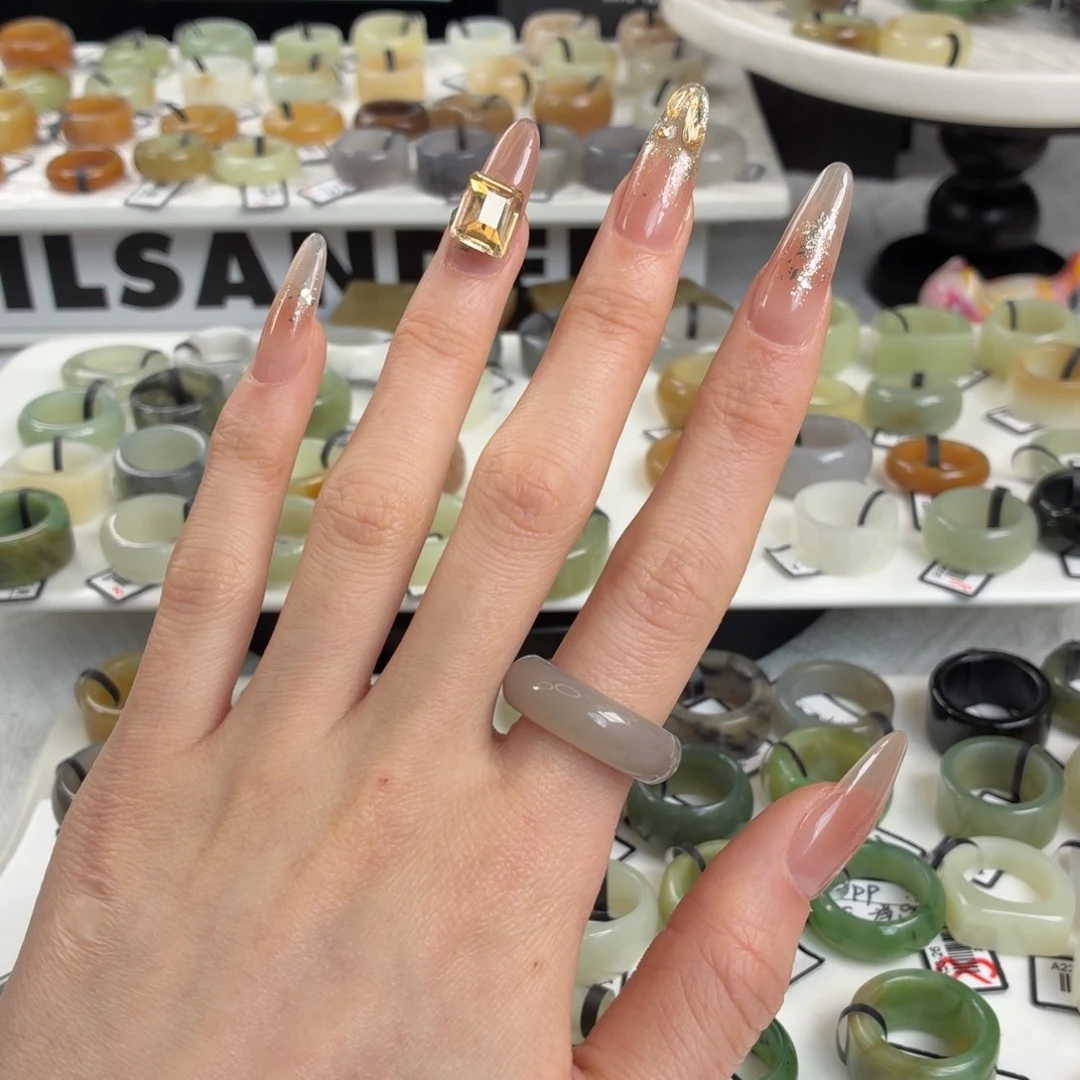 和田玉（糖玉）未镶嵌戒指z40冰透灰泥鳅背17.3不退换