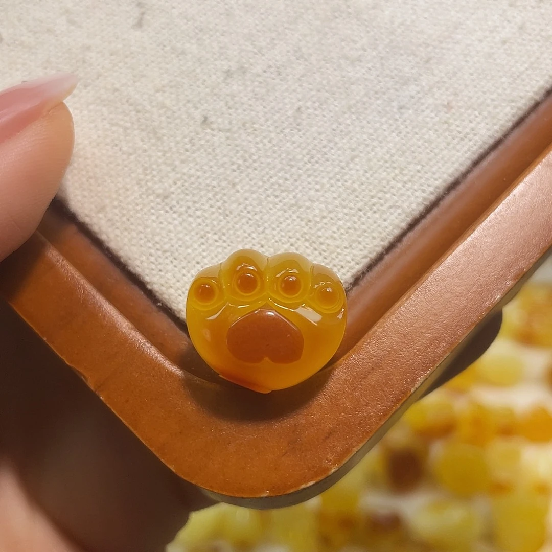 琥珀未镶嵌裸石猫爪