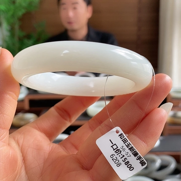和田玉未镶嵌手镯6208