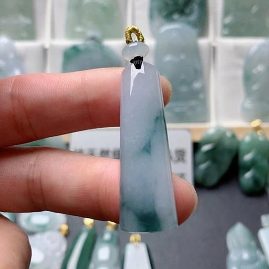 翡翠未镶嵌吊坠(不含链)无事牌
