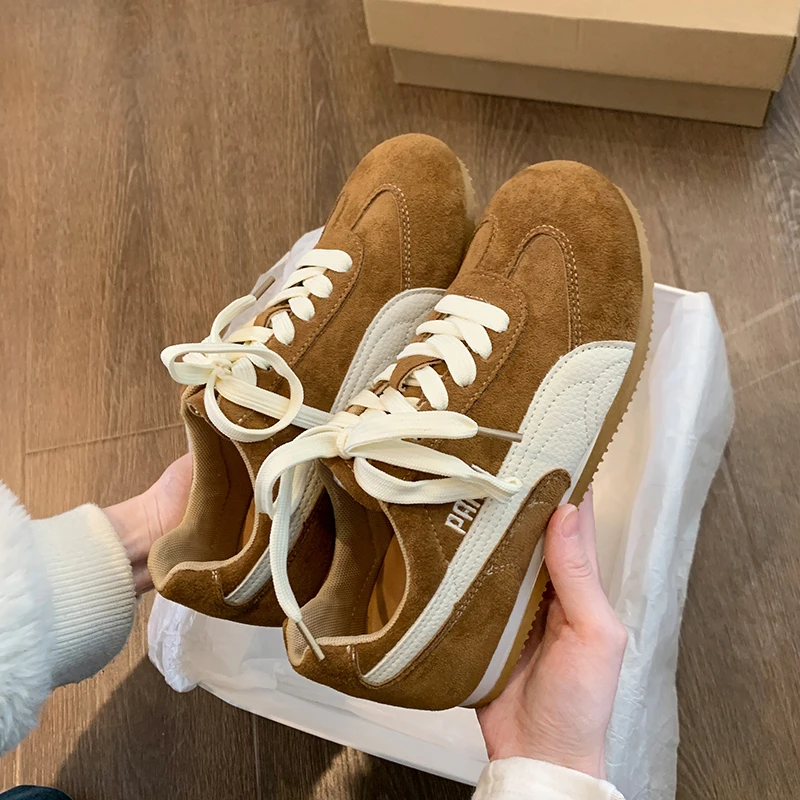 超火小白鞋女款2025新款爆款女鞋厚底阿甘德训鞋百搭运动休闲女鞋