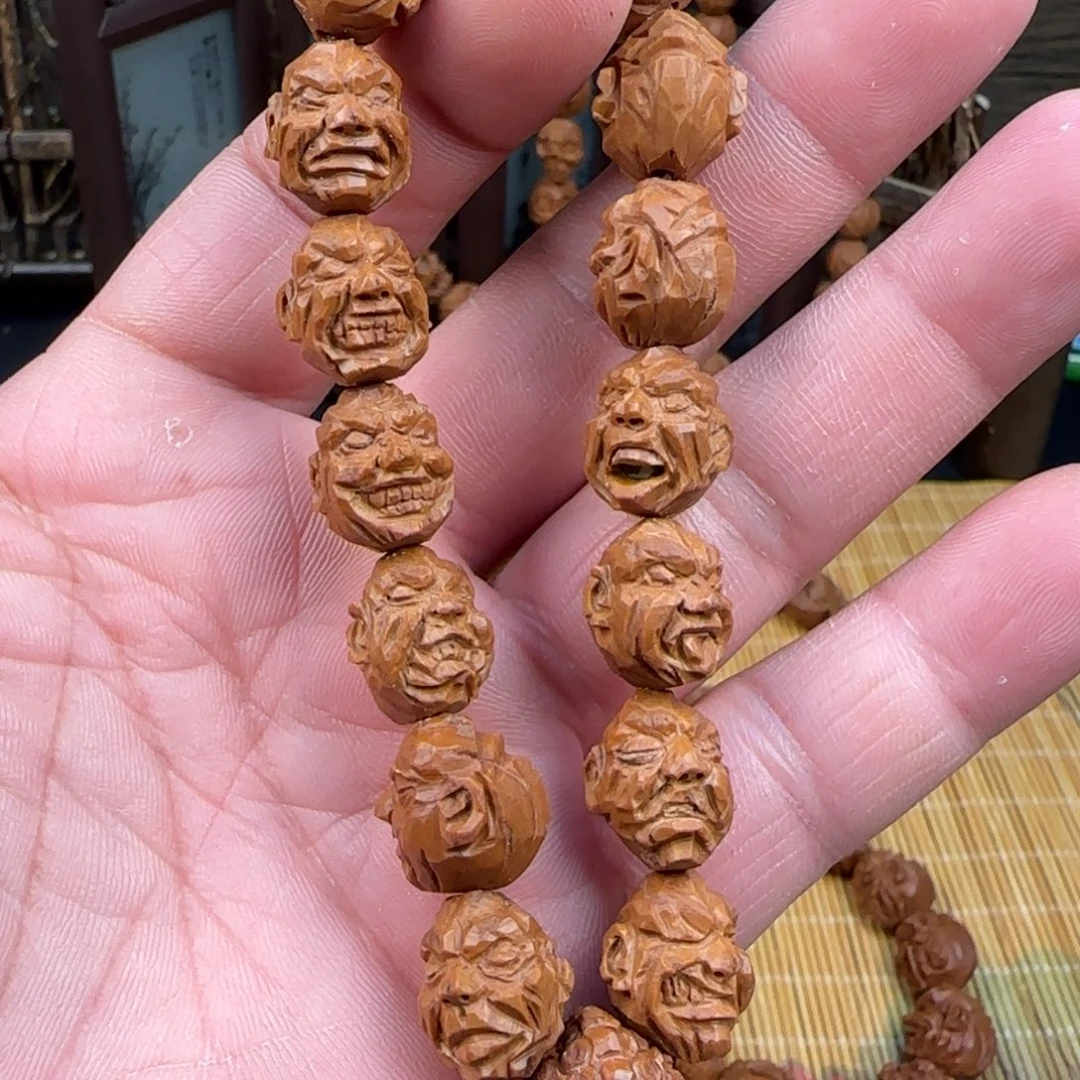 纯手工雕刻龙纹桃核怪脸恶僧