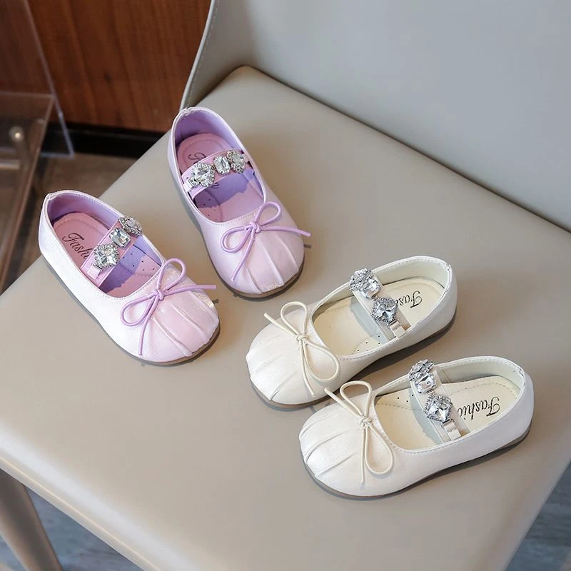2025女童春夏季新款韩版女宝宝蝴蝶结芭蕾公主鞋闪钻绸面舞蹈单鞋