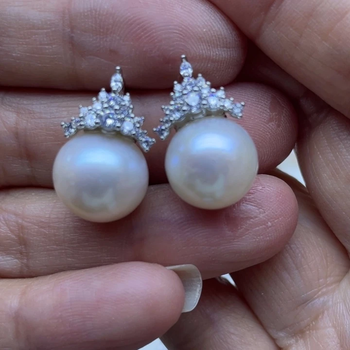 淡水珍珠银S925镶嵌耳饰