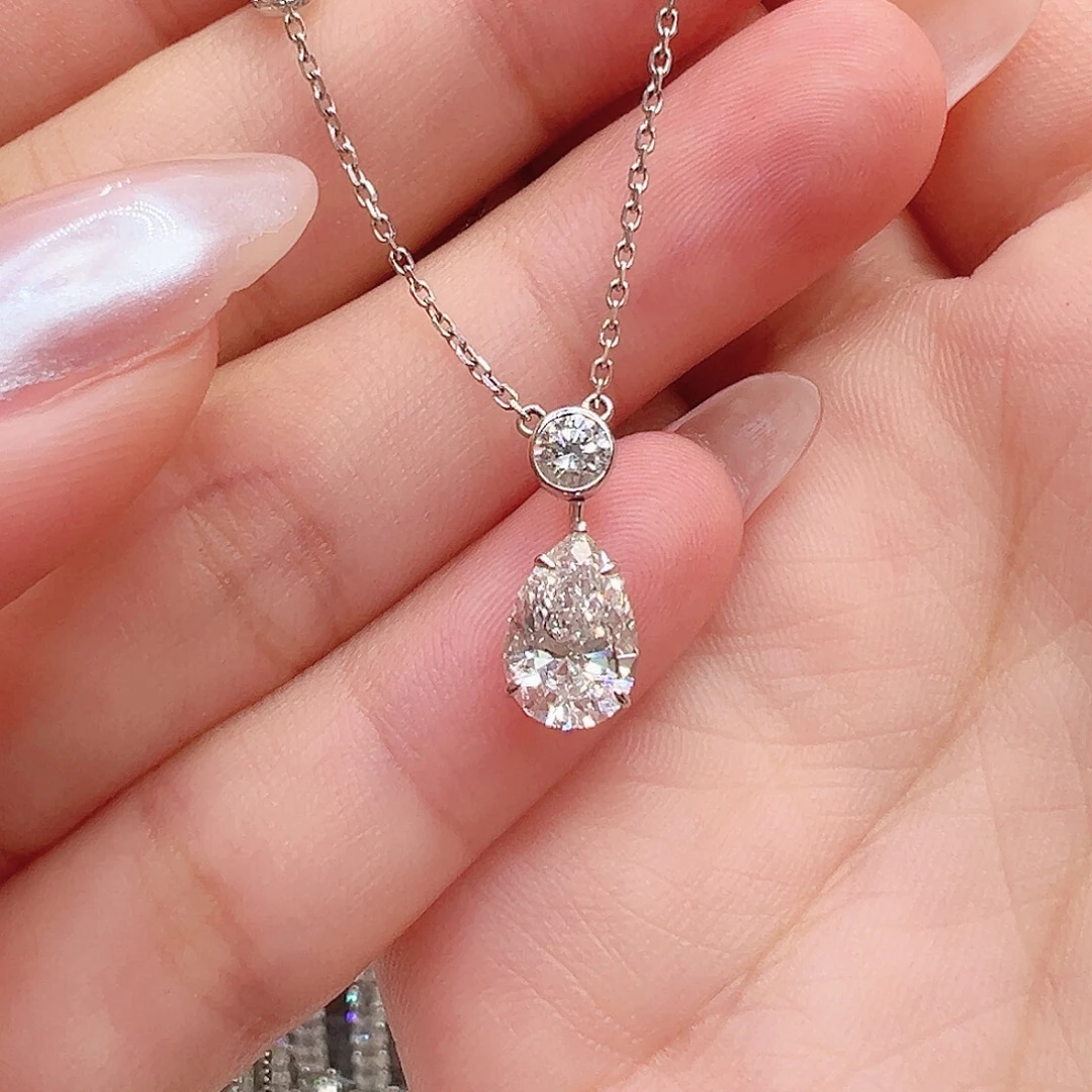 颈饰实验室培育钻石18K金镶嵌