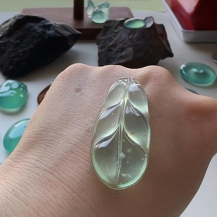 岫玉未镶嵌吊坠(不含链)