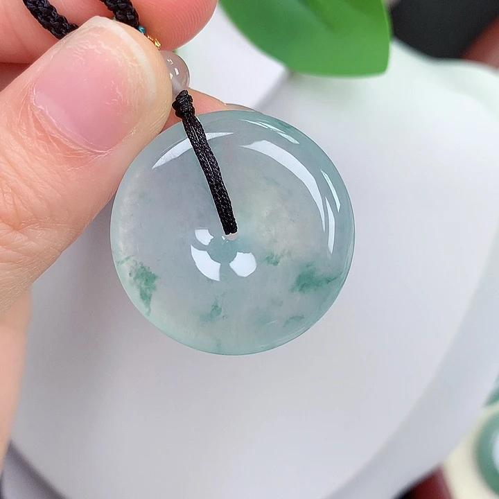 颈饰未镶嵌翡翠29.3-6.4mm