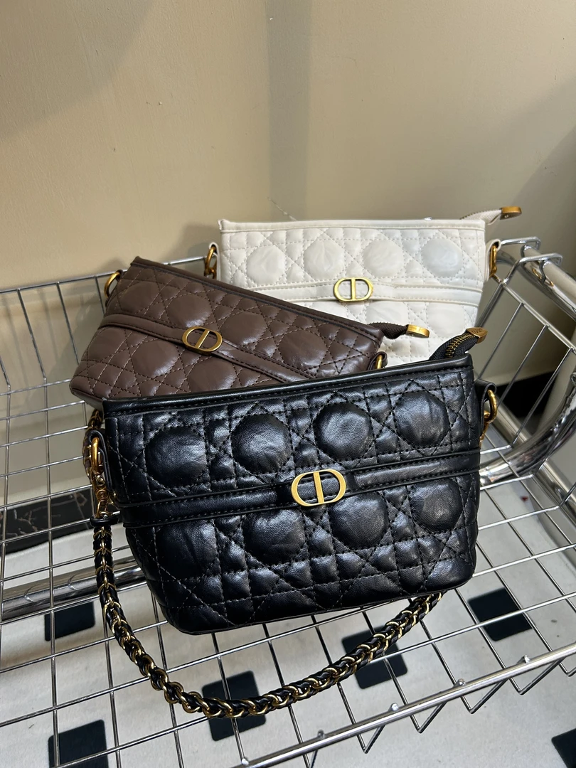 高级感小众腋下包包女2025新款时尚百搭小香风菱格链条单肩斜挎包