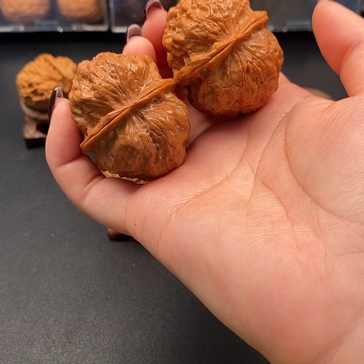 深***年吊坠文玩核桃金蟾王