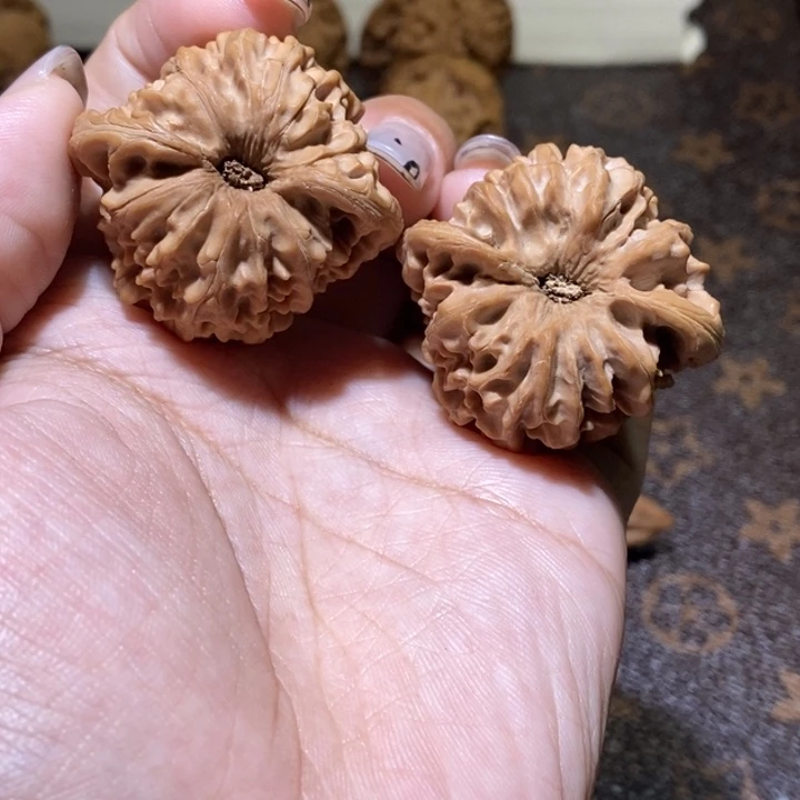 青***桥手串/手链核桃龙门剑