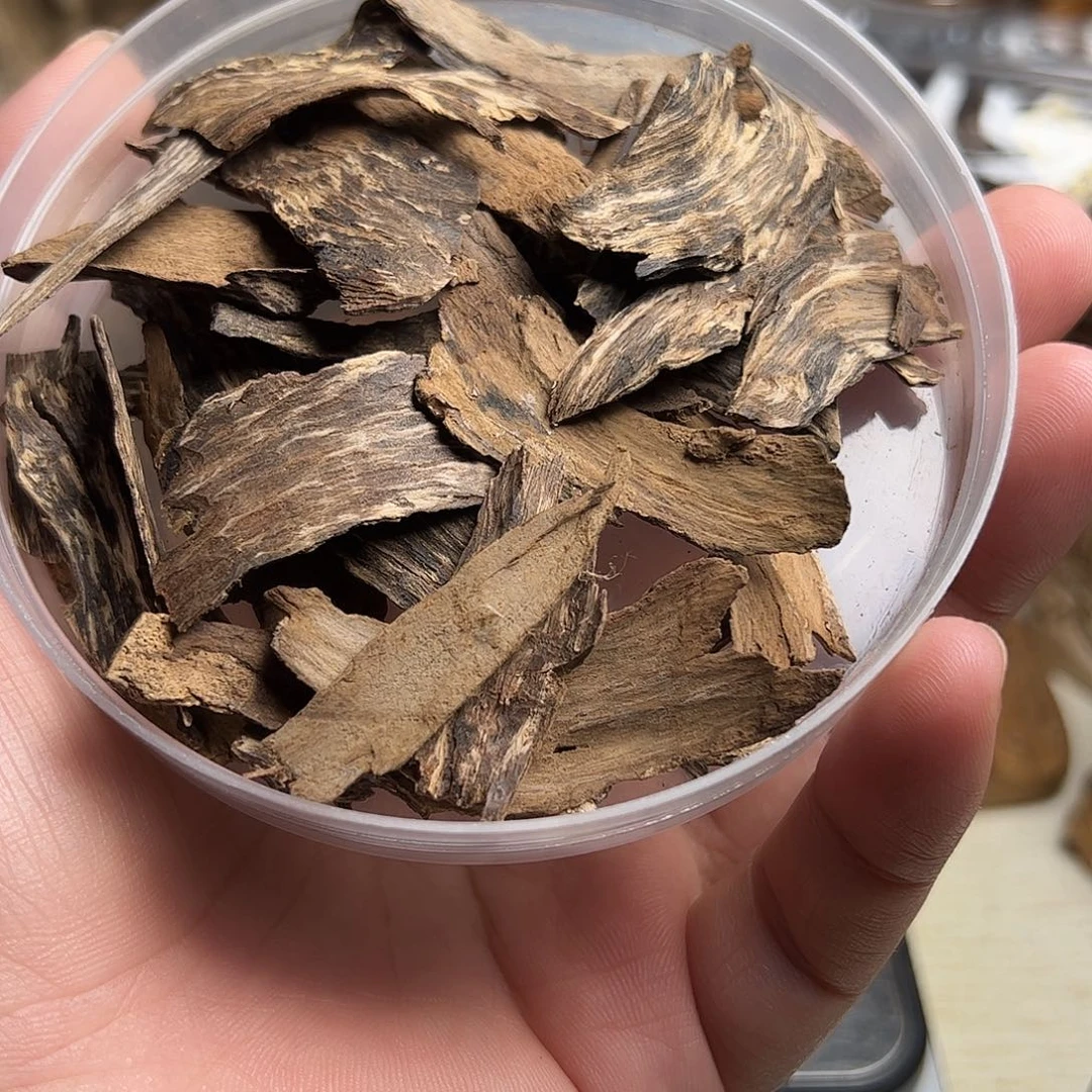 沉香沉香碎屑菩萨棋沉水树皮14克