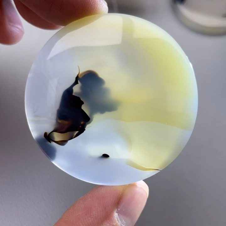 玛瑙/玉髓颈饰未镶嵌?****⁶