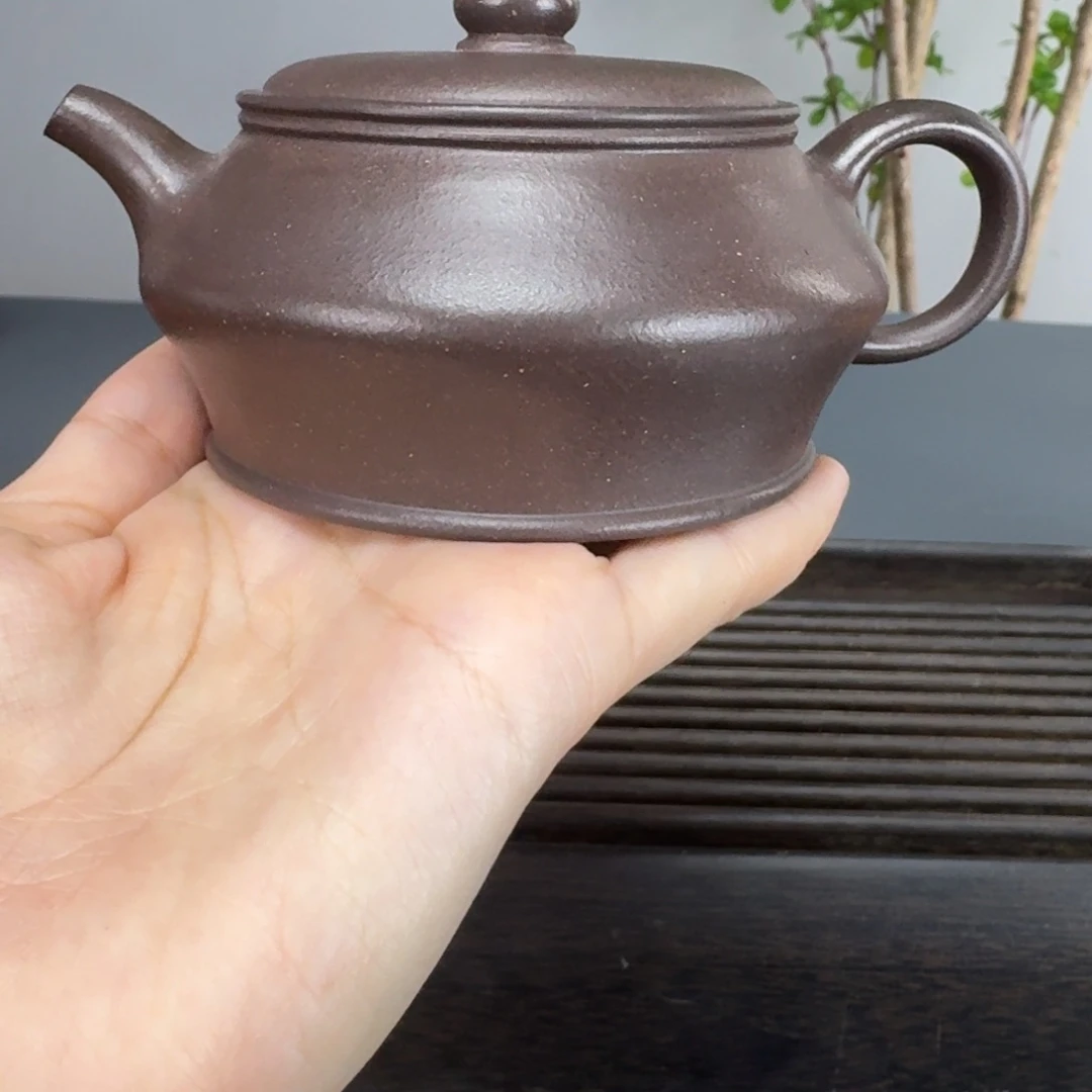 紫砂茶壶底槽青曼殊