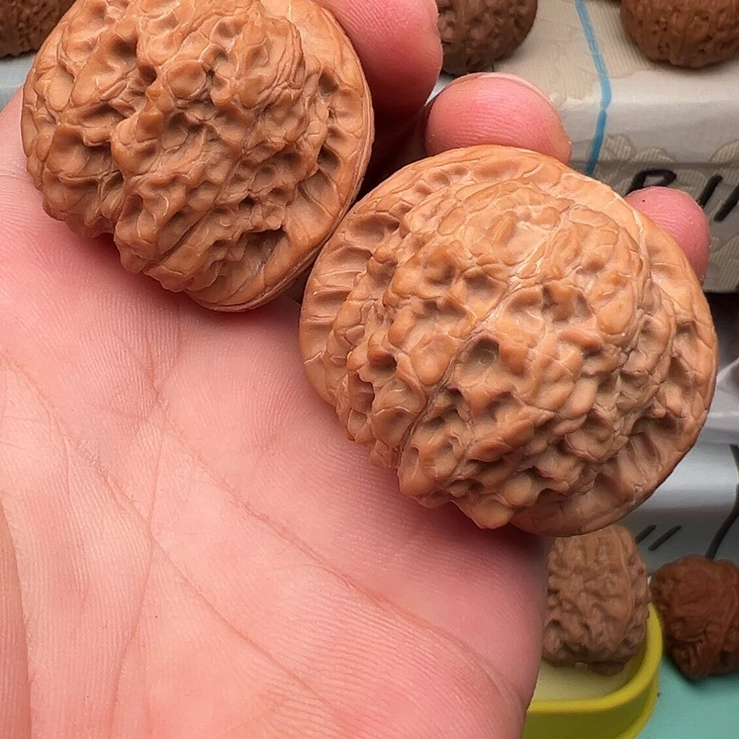 吊坠桃核全品血麒麟43