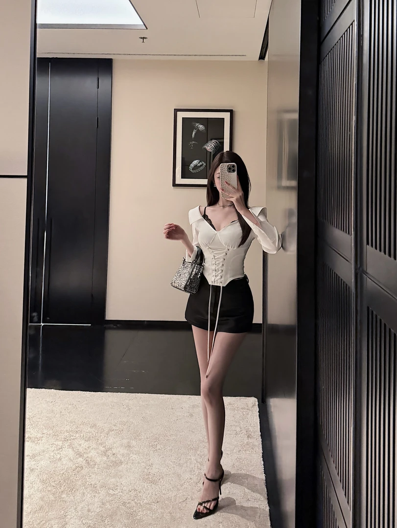 Momoshero【daughter鱼骨衬衫】高阶姐姐版叠穿—交叉绑带鱼骨衬衫