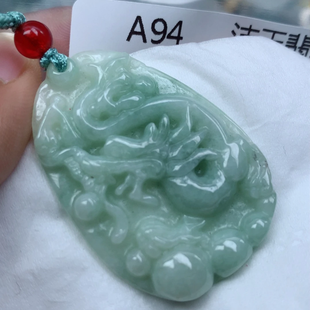 翡翠颈饰未镶嵌吊坠