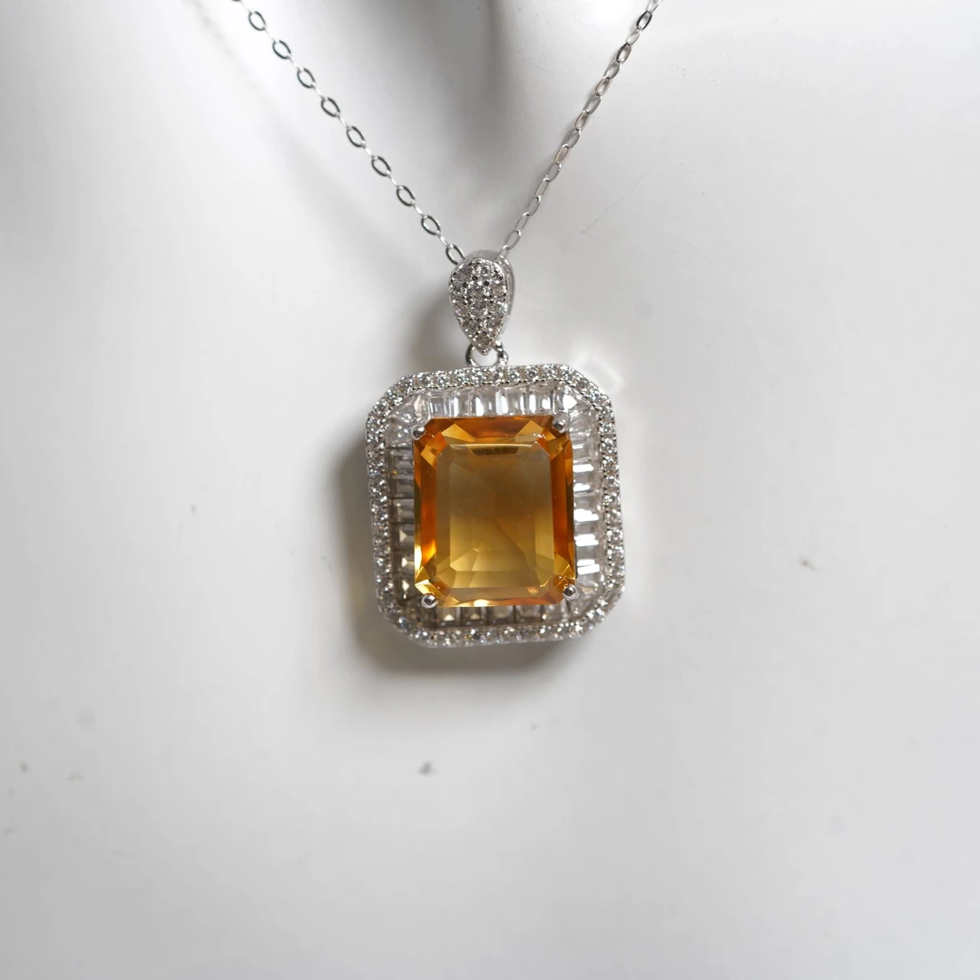 JSHSD0757-黄水晶吊坠大的