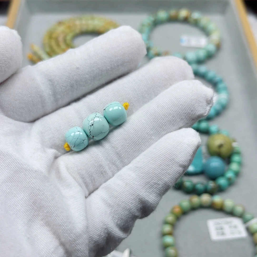 绿松石未镶嵌挂件