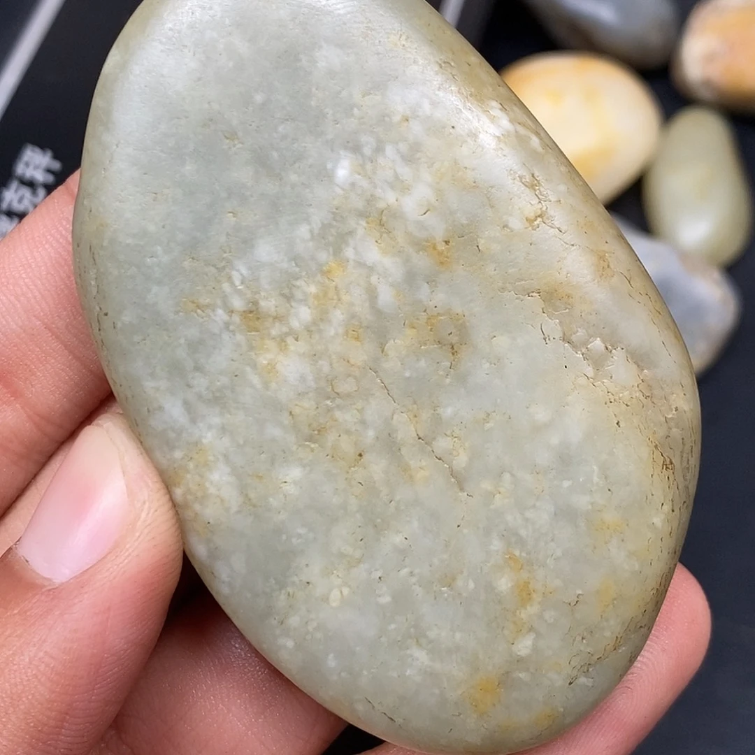 和田玉（糖玉）未镶嵌挂件