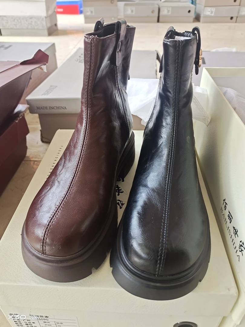 L246090女圆头中跟马丁靴秋冬皮靴