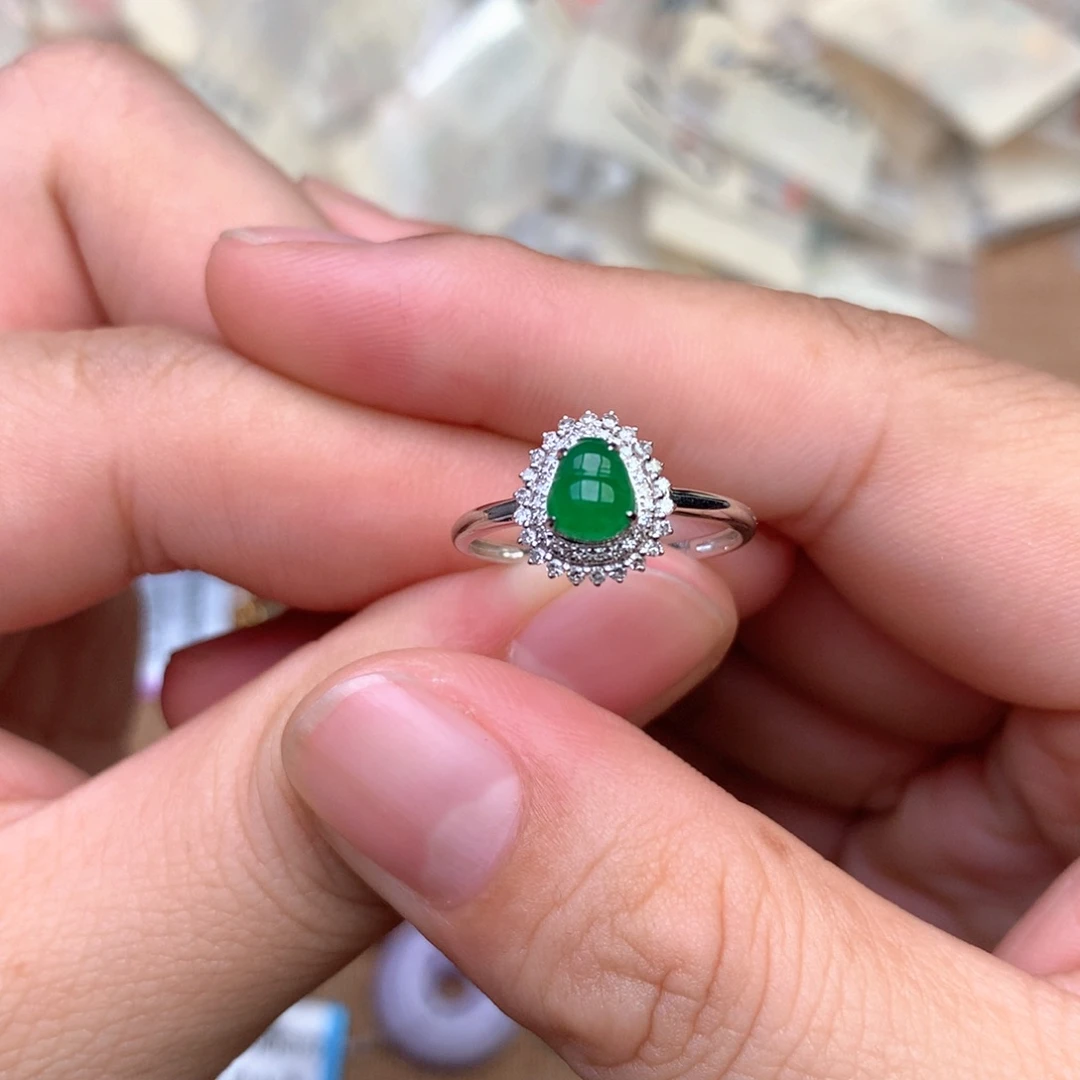 【闪购商品】18K金镶嵌挂件翡翠一