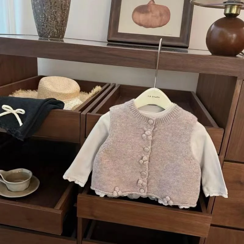 韩系女宝套装2025新款女童秋冬球球针织开衫马甲蝴蝶结微喇叭裤