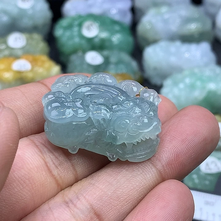 翡翠未镶嵌颈饰天然缅甸翡翠貔貅吊坠