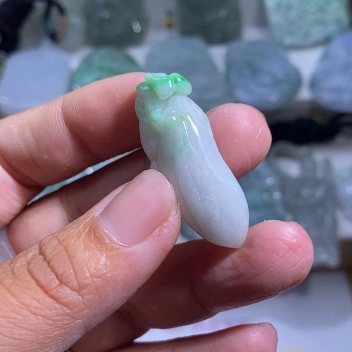 【闪购商品】颈饰未镶嵌翡翠瓜