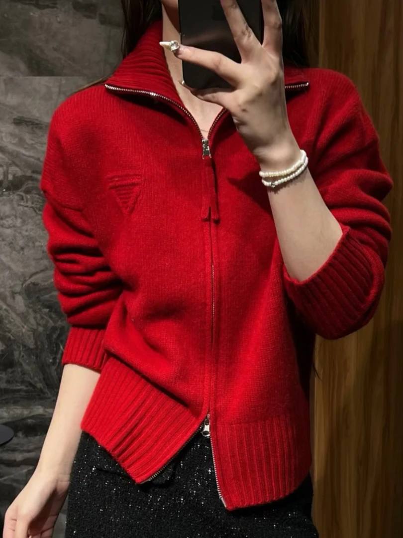2025冬季新款长袖针织衫女韩系显瘦简约拉链翻领通勤保暖毛衣上衣