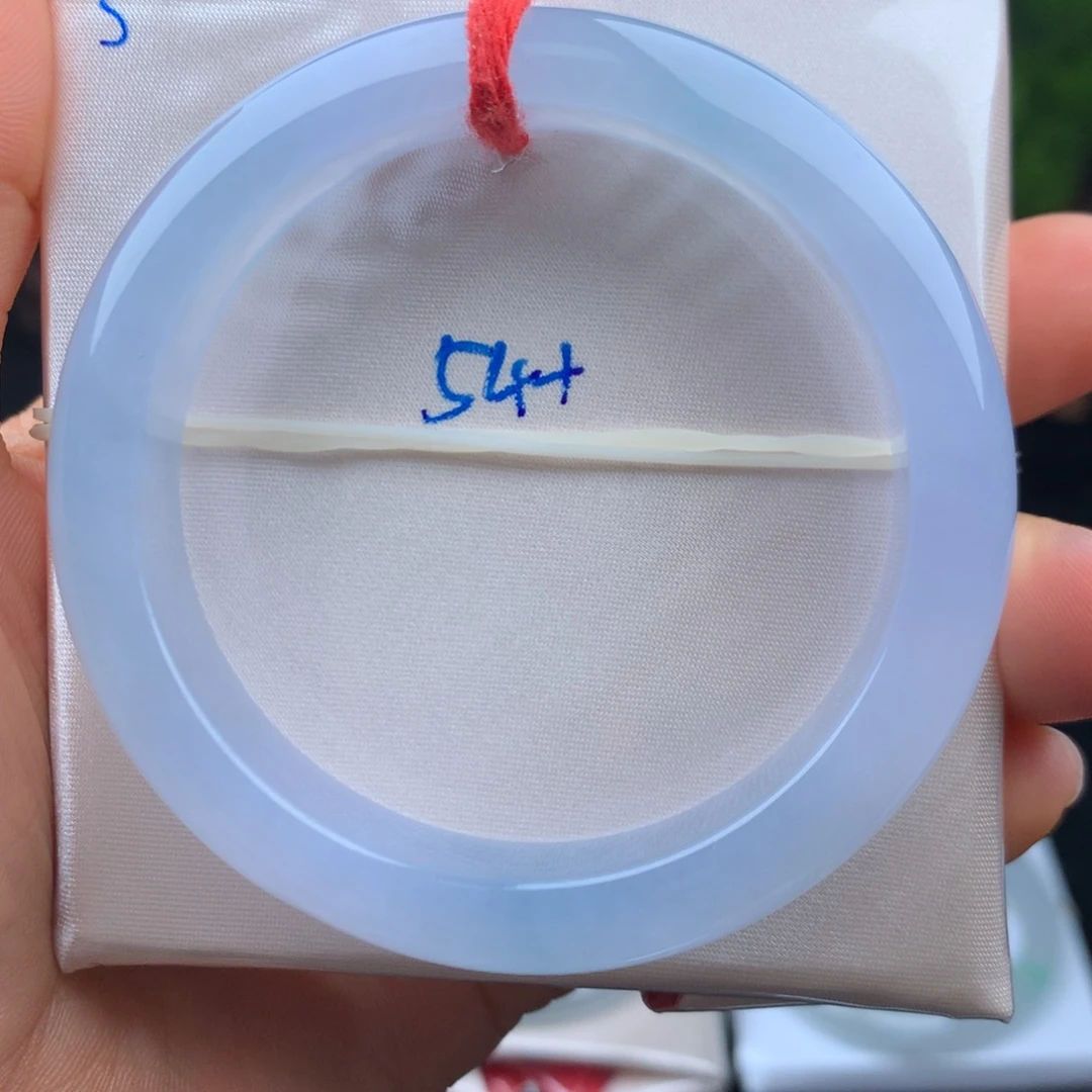 翡翠手镯未镶嵌手镯