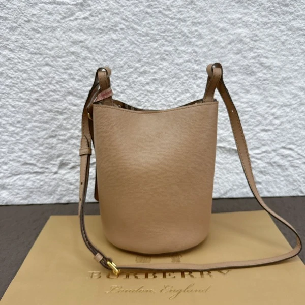 博柏利/包包/95新/市场价20000/250917PY0012