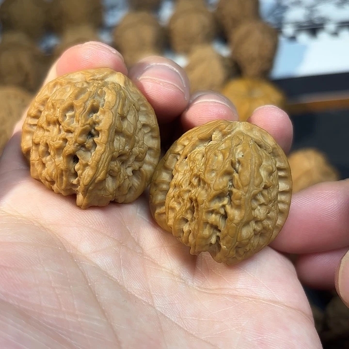 吊坠文玩核桃35三角白