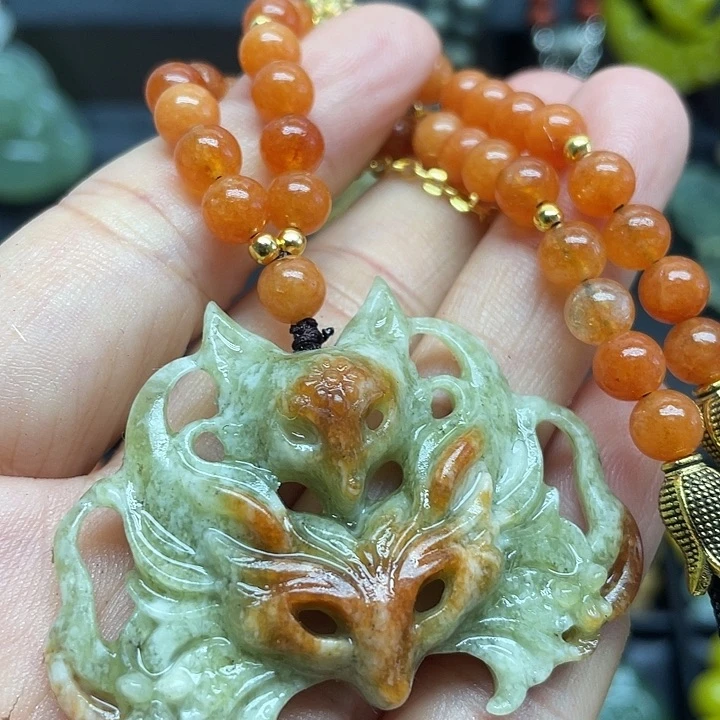 未镶嵌蛇纹石玉颈饰