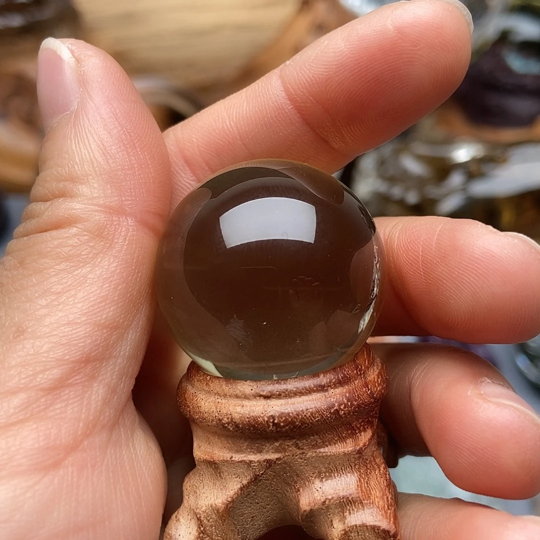 水晶未镶嵌颈饰摆件