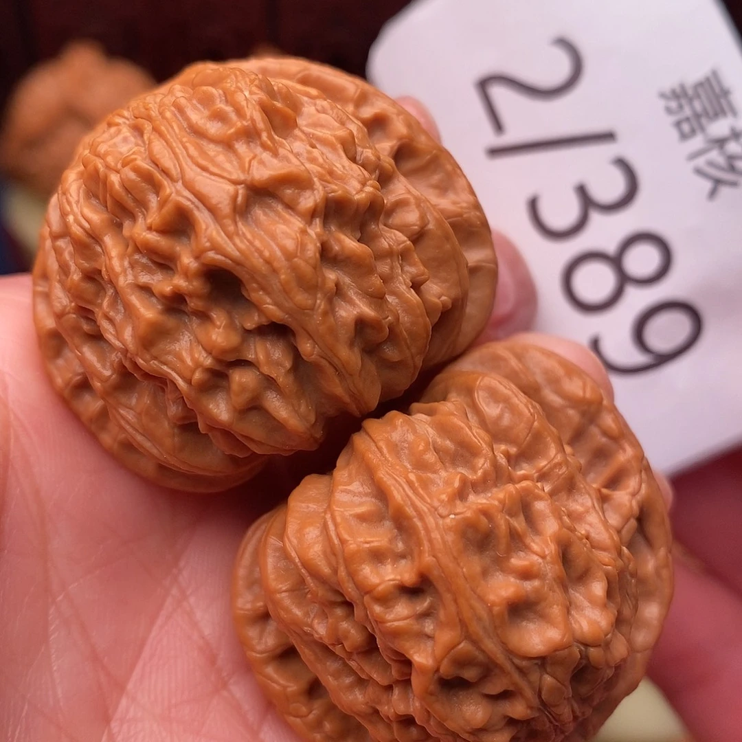 文玩核桃把件38白狮子